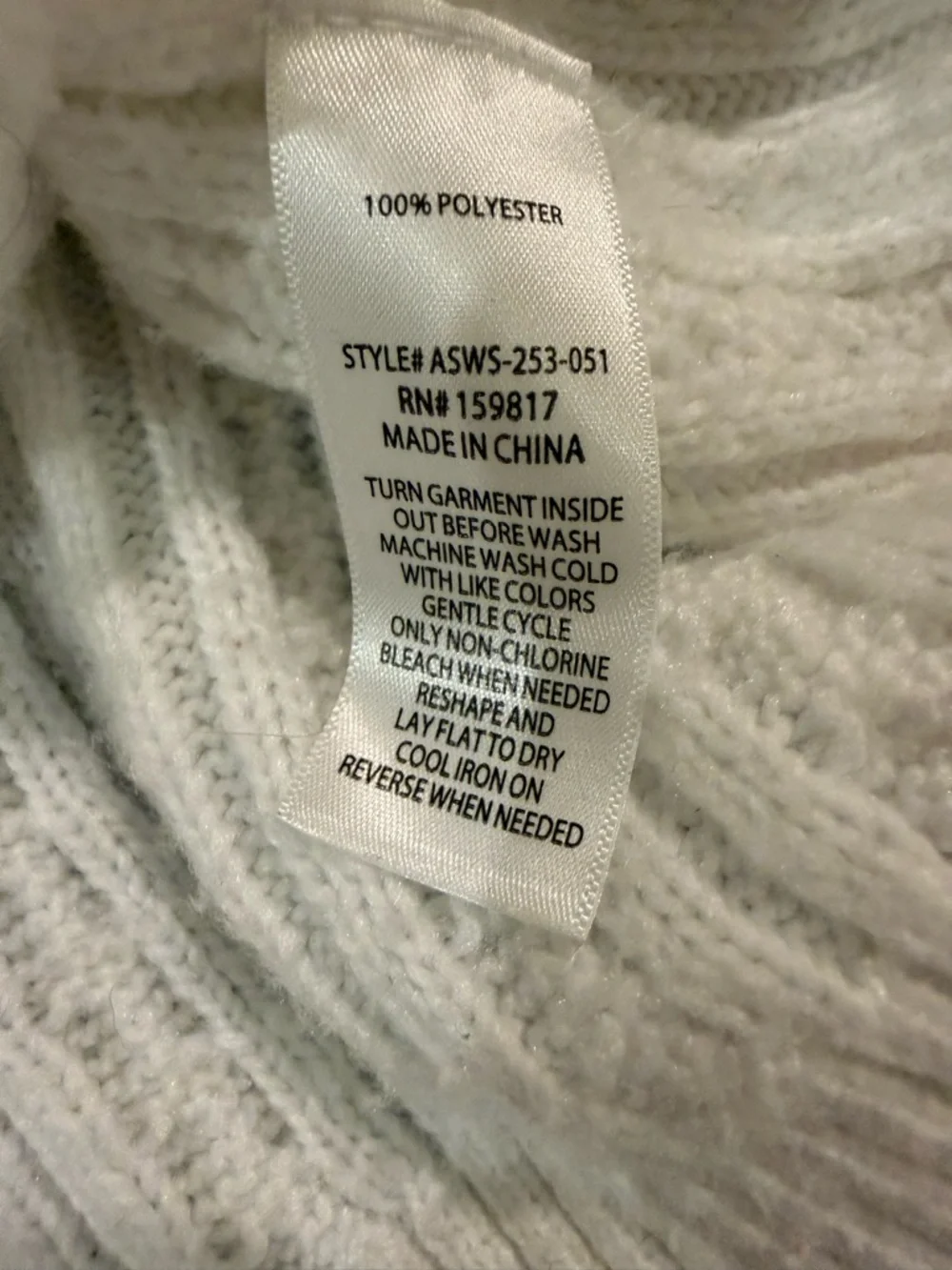 Altar’d State Ivory Cable Knit Cropped Sweater Boho Cozy M - Picture 8 of 8